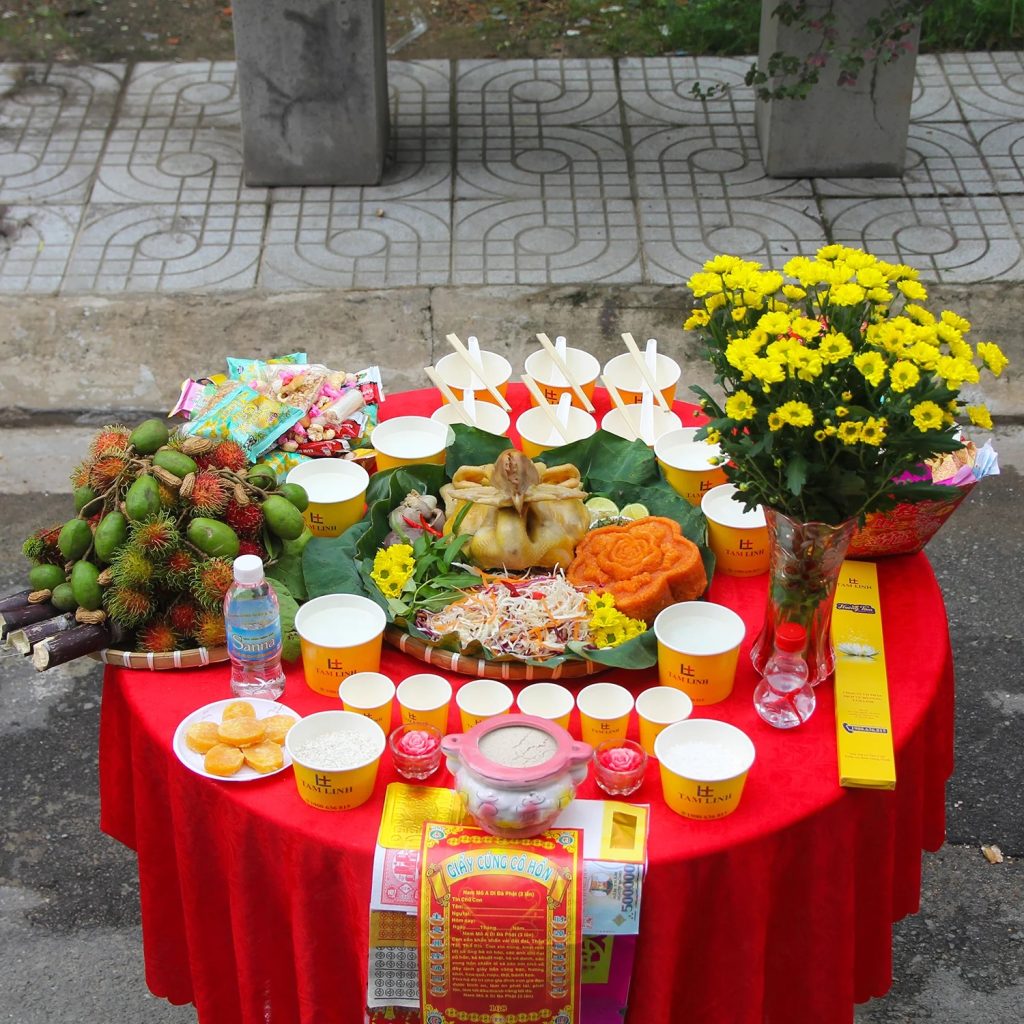 Mâm cúng cô hồn mùng 2 và 16 âm lịch cho chủ kinh doanh